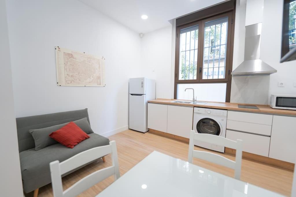 Estudio A Estrenar En San Bernardo Apartamento Sevilha
